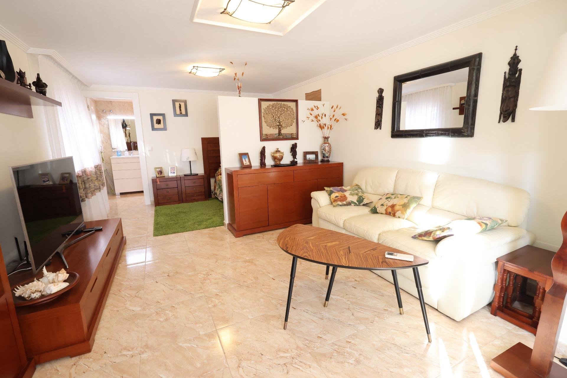 Reventa - Villa - Torrevieja - Los Balcones