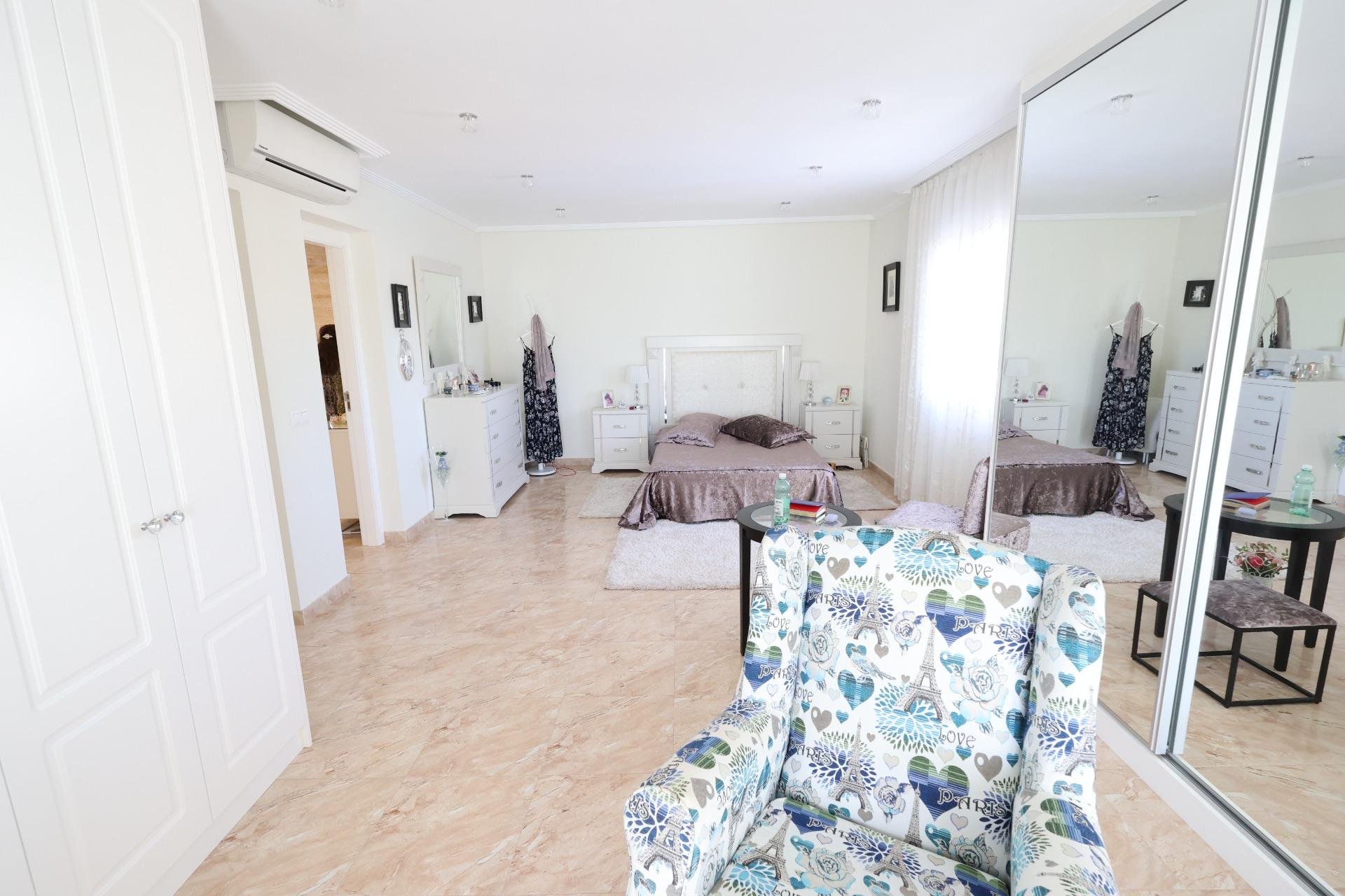 Reventa - Villa - Torrevieja - Los Balcones