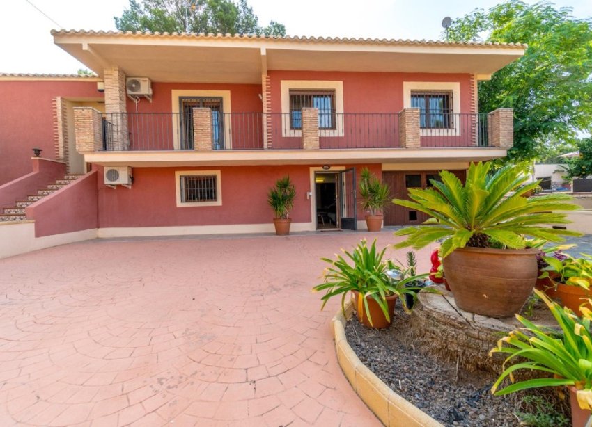 Reventa - Villa - Torrevieja - Los Balcones