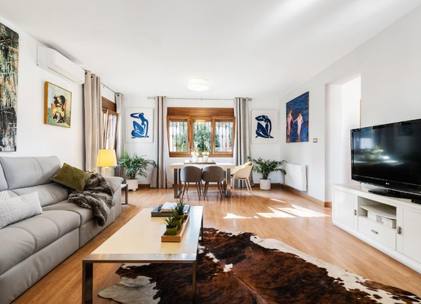 Reventa - Villa - Torrevieja - Los Balcones