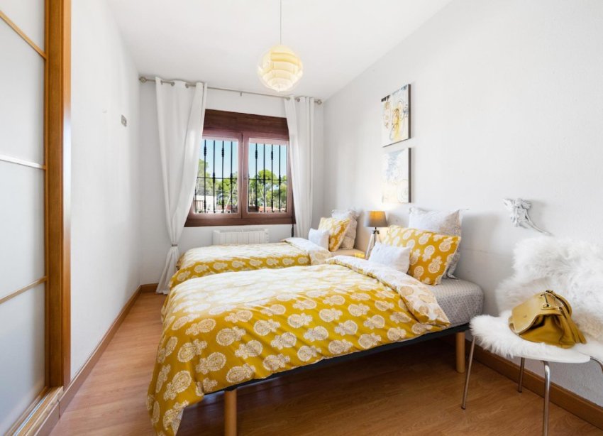 Reventa - Villa - Torrevieja - Los Balcones