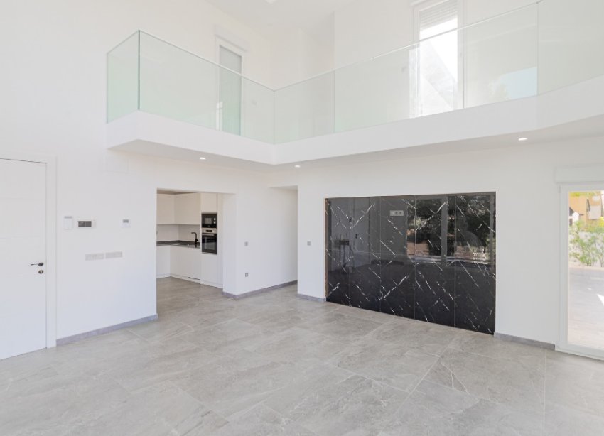 Reventa - Villa - Torrevieja - Los Balcones