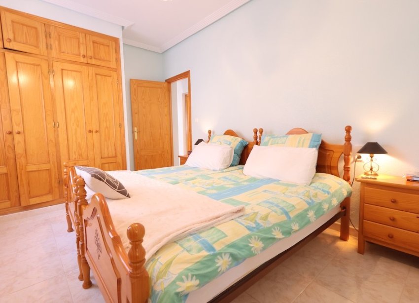 Reventa - Villa - Torrevieja - Los Balcones