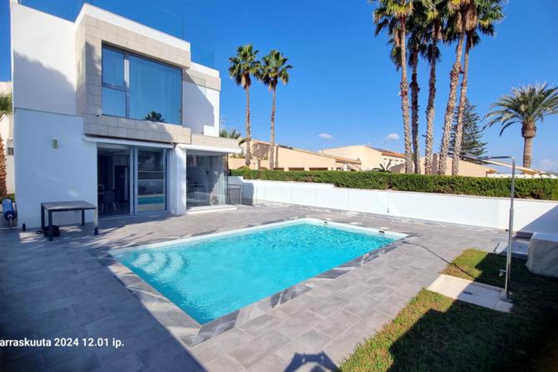 Reventa - Villa - Torrevieja - Los Balcones