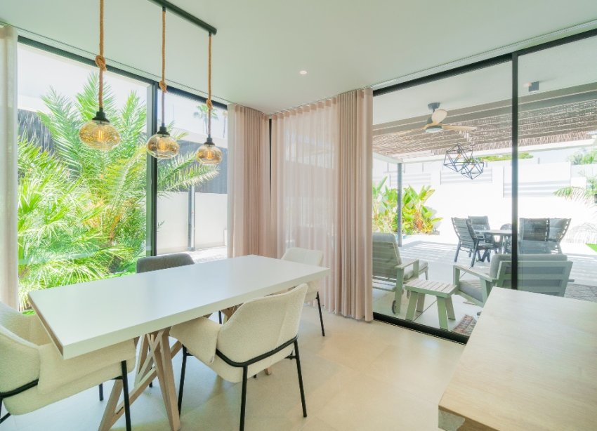 Reventa - Villa - Torrevieja - Los Balcones