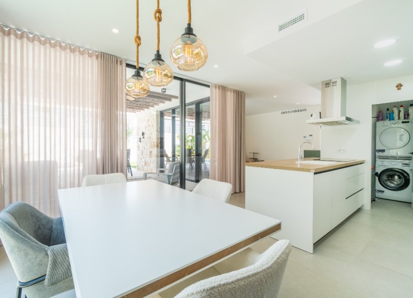 Reventa - Villa - Torrevieja - Los Balcones