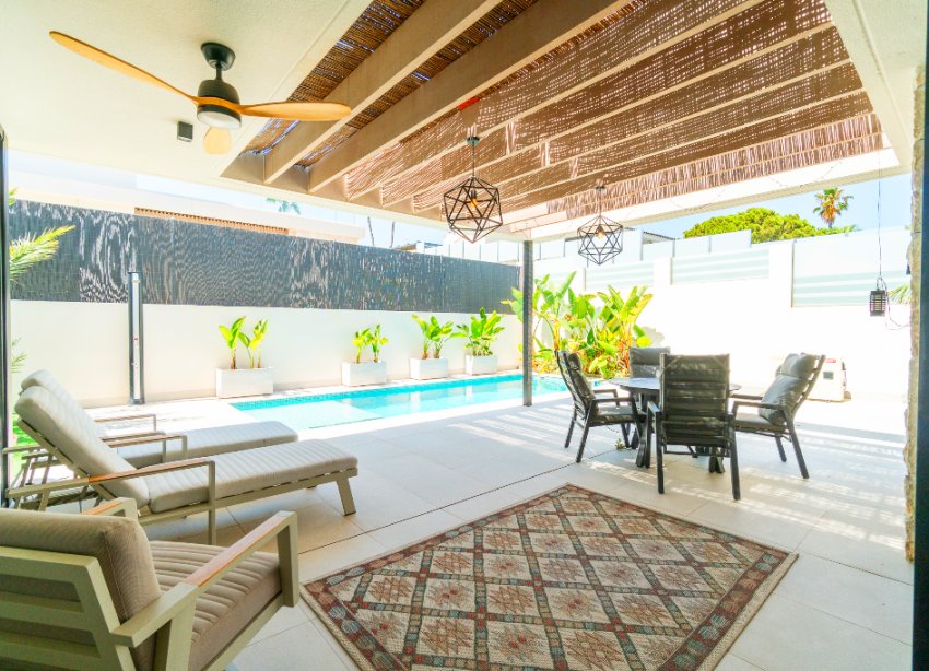 Reventa - Villa - Torrevieja - Los Balcones