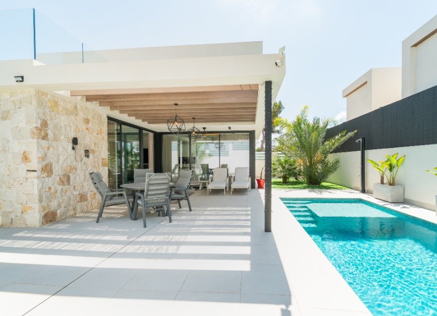 Reventa - Villa - Torrevieja - Los Balcones