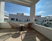 Reventa - Villa - Torrevieja - Los Balcones