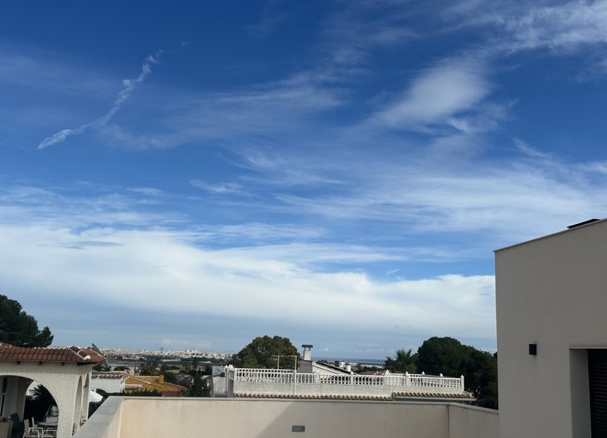 Reventa - Villa - Torrevieja - Los Balcones