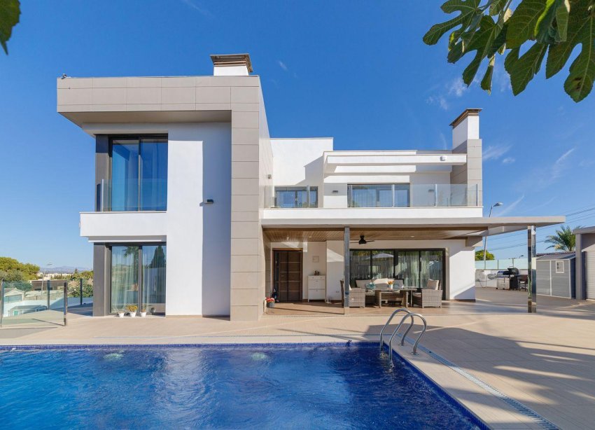 Reventa - Villa - Torrevieja - Los Balcones