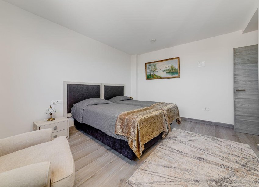 Reventa - Villa - Torrevieja - Los Balcones