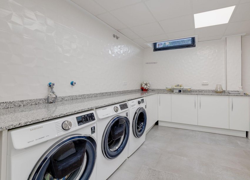 Reventa - Villa - Torrevieja - Los Balcones