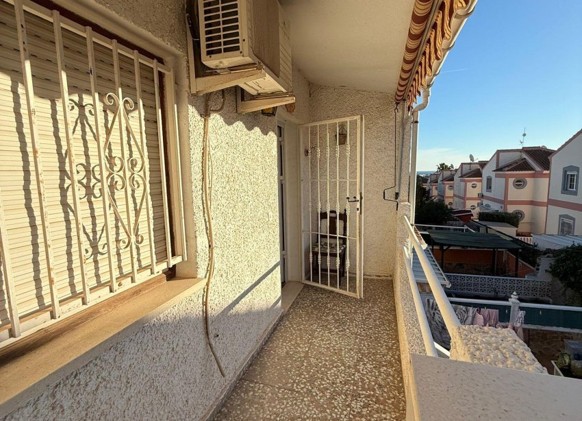 Reventa - Villa - Torrevieja - Los Balcones