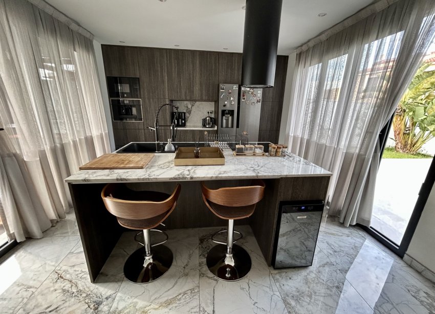 Reventa - Villa - Torrevieja - Los Balcones