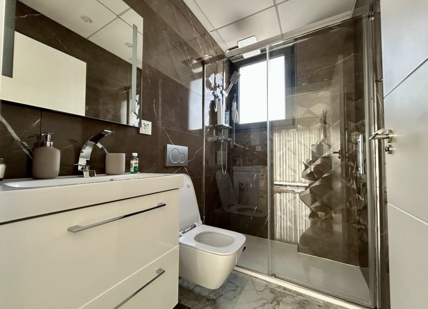 Reventa - Villa - Torrevieja - Los Balcones