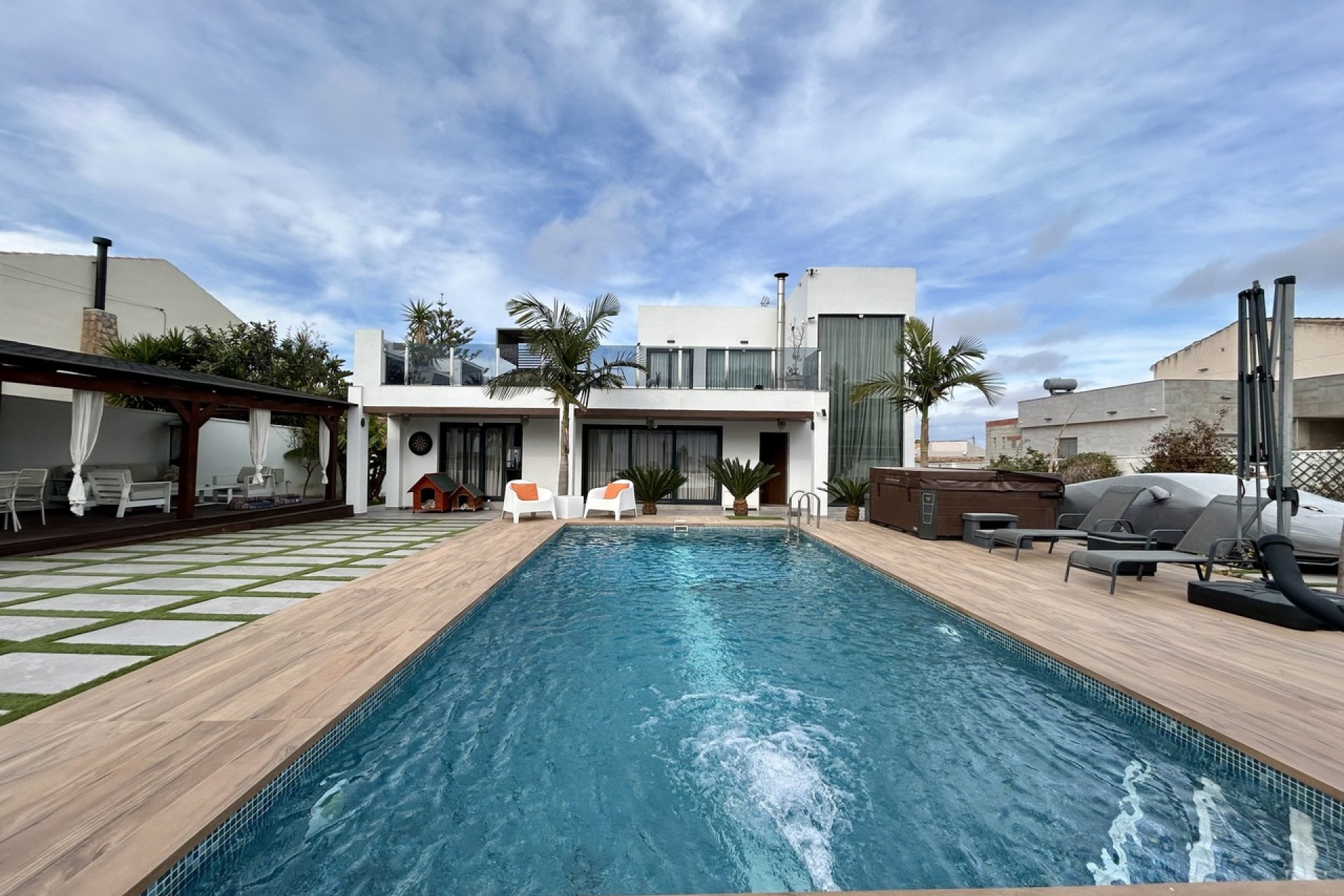 Reventa - Villa - Torrevieja - Los Balcones