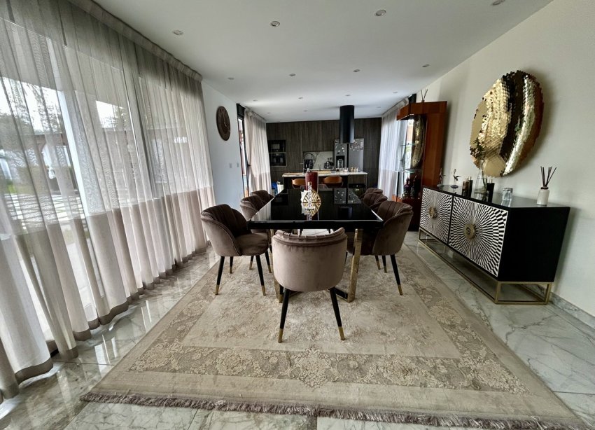 Reventa - Villa - Torrevieja - Los Balcones