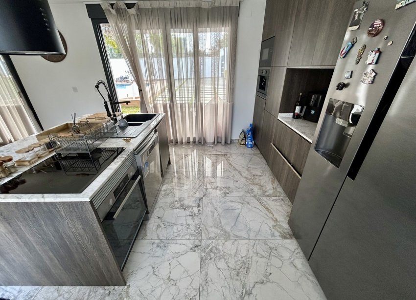 Reventa - Villa - Torrevieja - Los Balcones