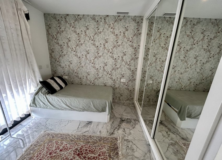 Reventa - Villa - Torrevieja - Los Balcones