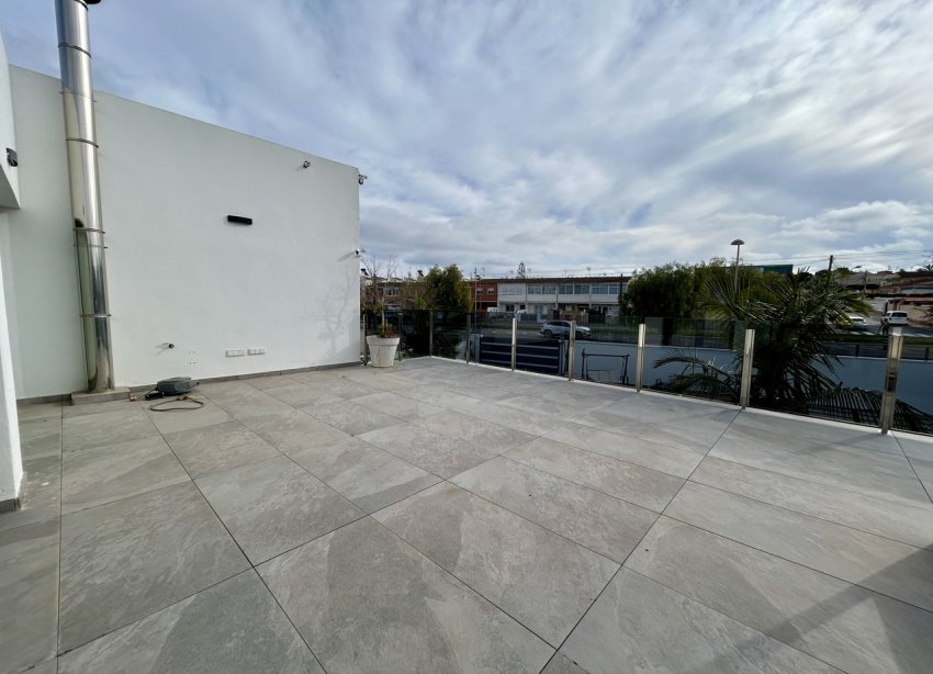 Reventa - Villa - Torrevieja - Los Balcones