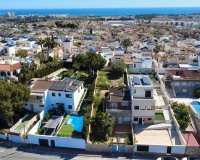 Reventa - Villa - Torrevieja - Los balcones