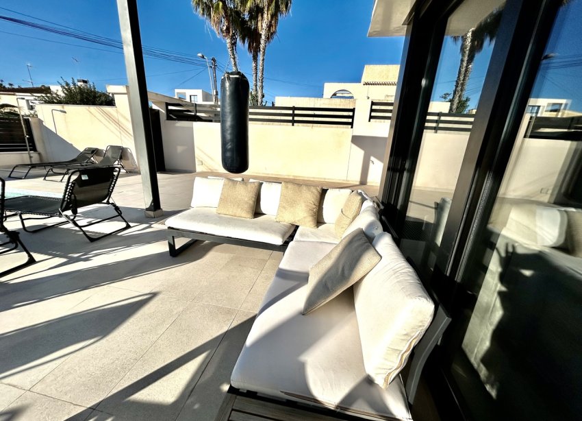 Reventa - Villa - Torrevieja - Los Balcones