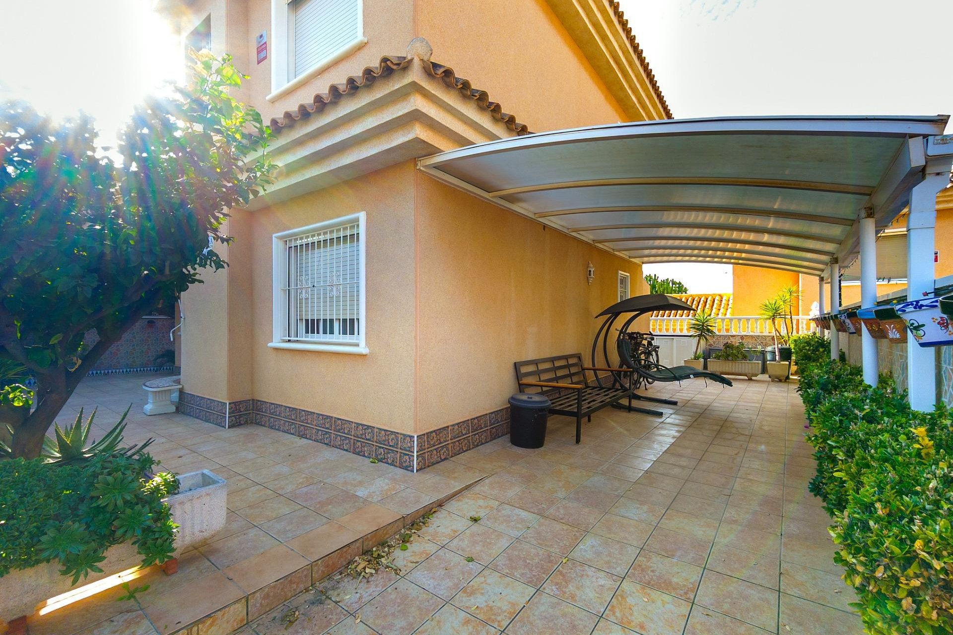 Reventa - Villa - Torrevieja - Los Balcones