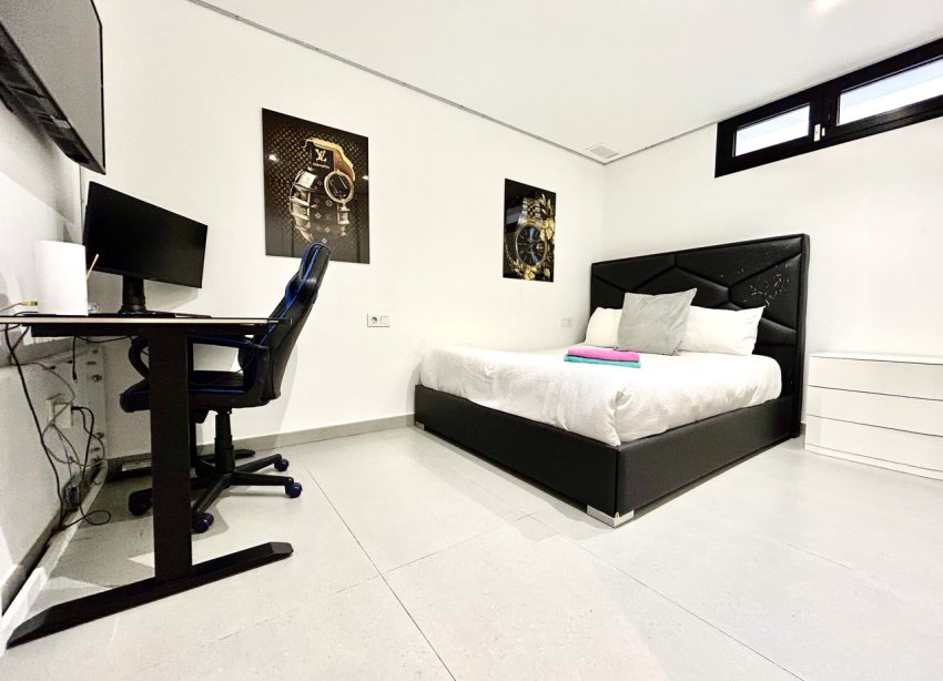 Reventa - Villa - Torrevieja - Los Balcones