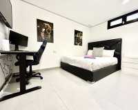 Reventa - Villa - Torrevieja - Los Balcones