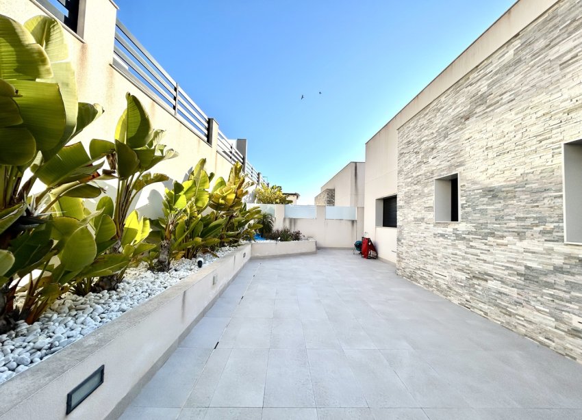 Reventa - Villa - Torrevieja - Los Balcones