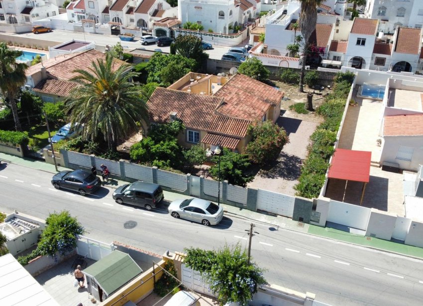 Reventa - Villa - Torrevieja - Playa de los locos