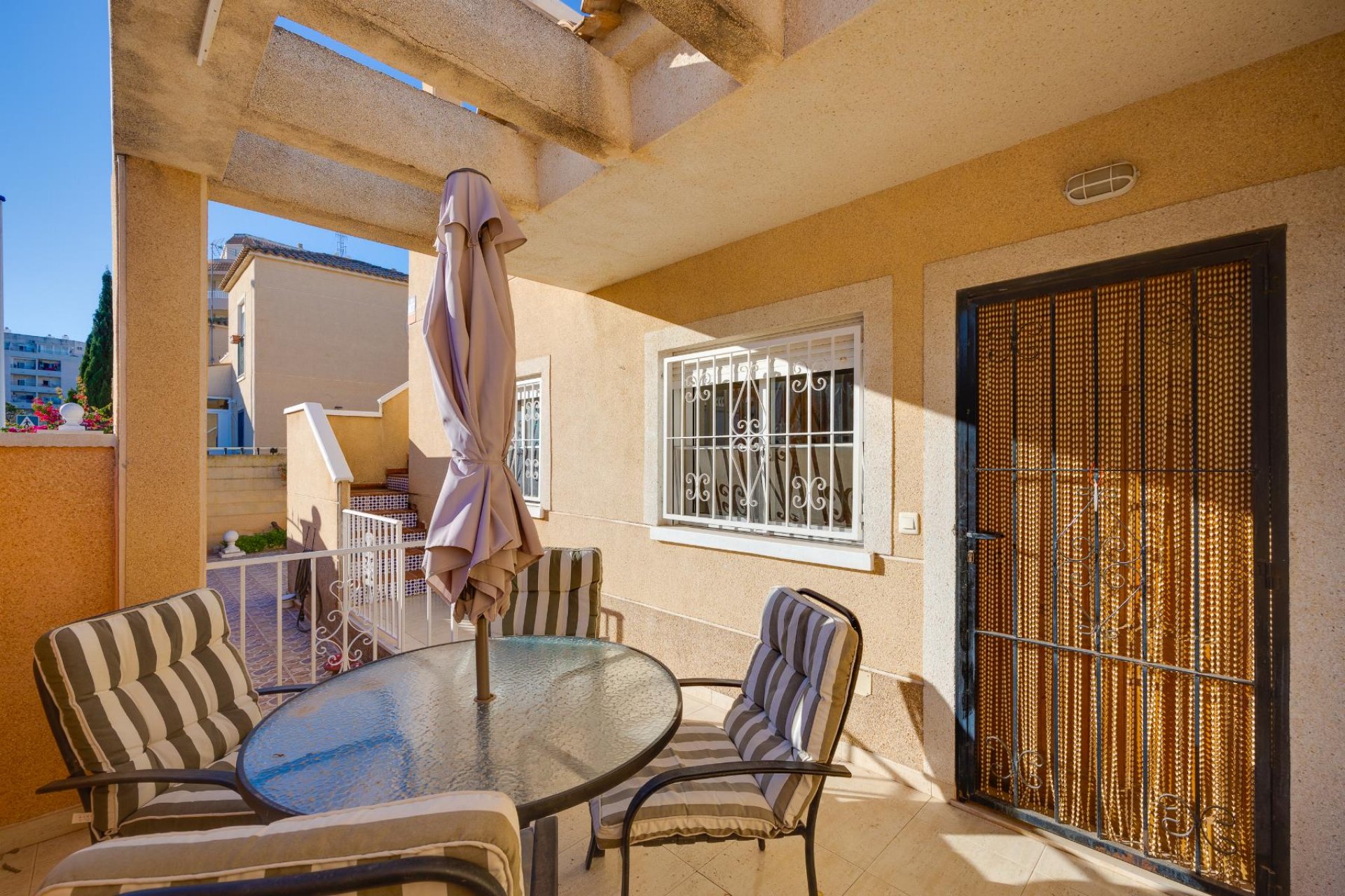 Reventa - Villa - Torrevieja - Pueblo - Centro