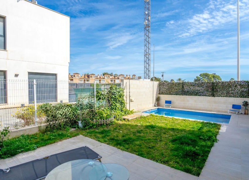 Reventa - Villa - Torrevieja - Punta Prima