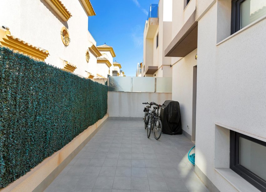 Reventa - Villa - Torrevieja - Sector 25