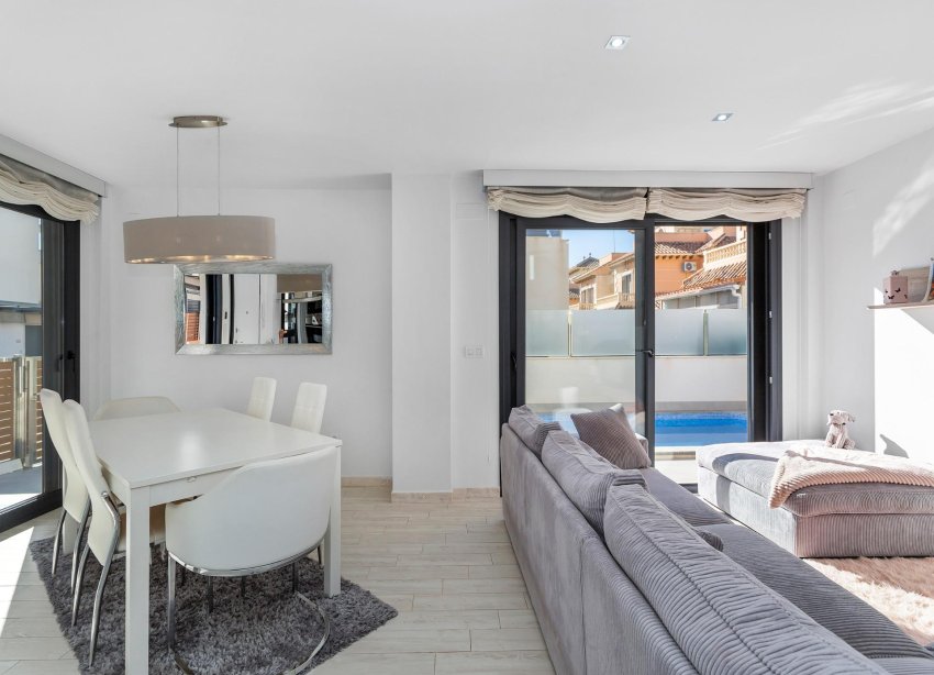 Reventa - Villa - Torrevieja - Sector 25