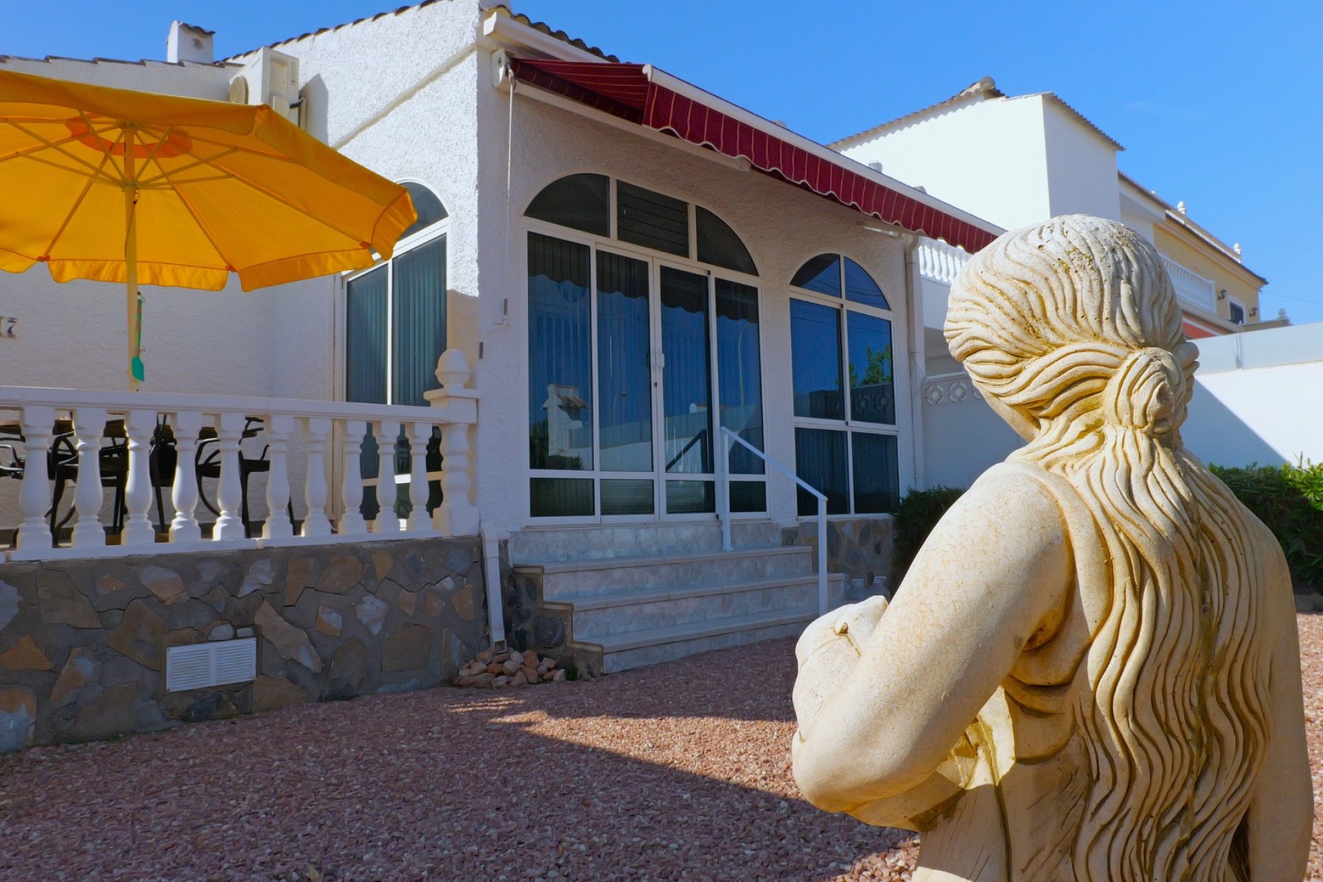 Reventa - Villa - Torrevieja - Urbanización San Luis