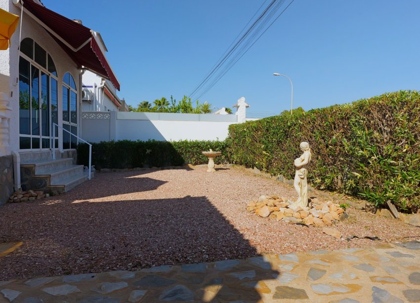 Reventa - Villa - Torrevieja - Urbanización San Luis
