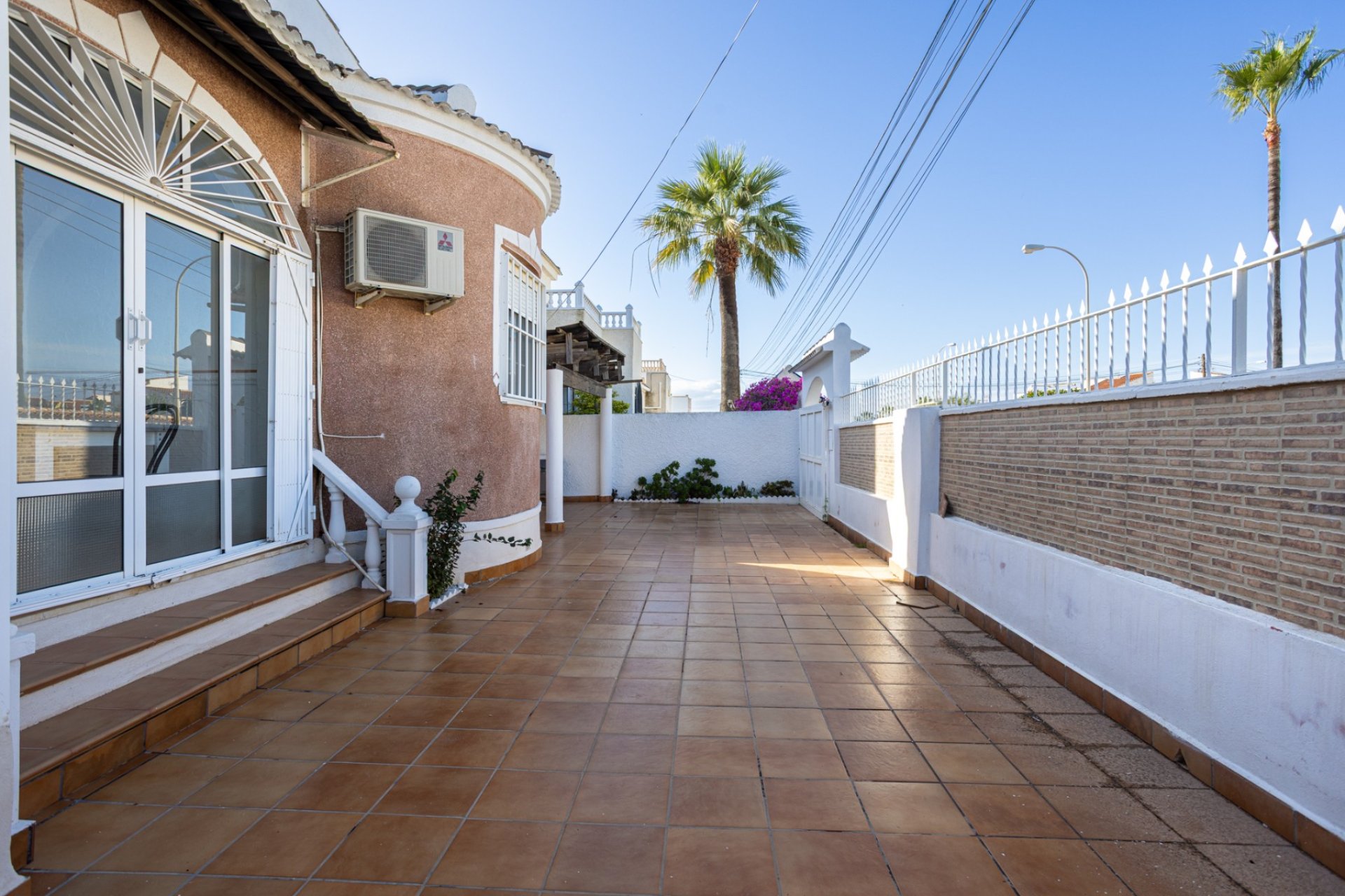 Reventa - Villa - Torrevieja - Urbanización San Luis