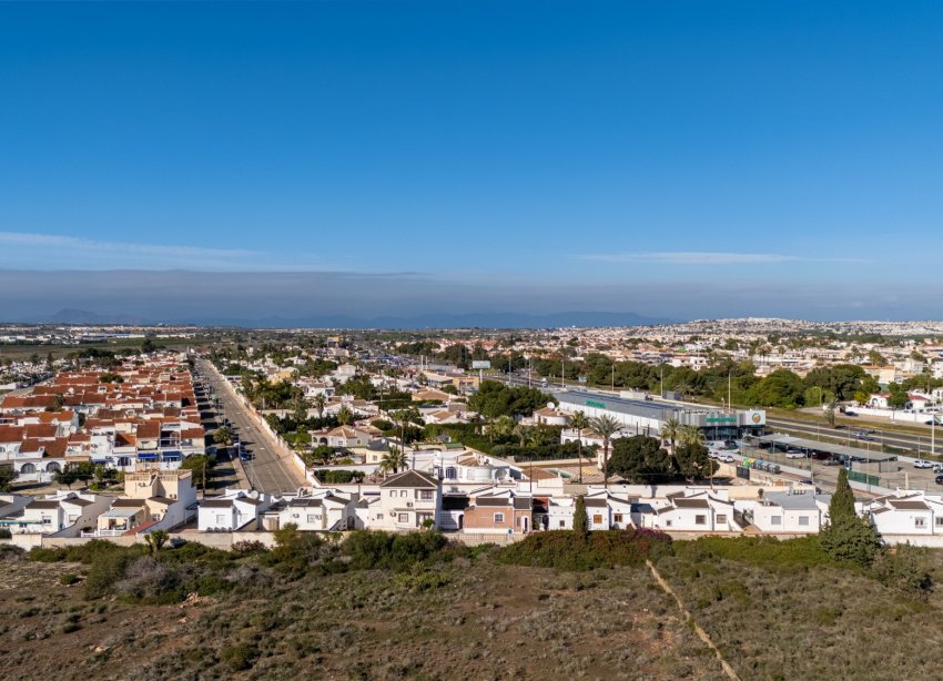 Reventa - Villa - Torrevieja - Urbanización San Luis
