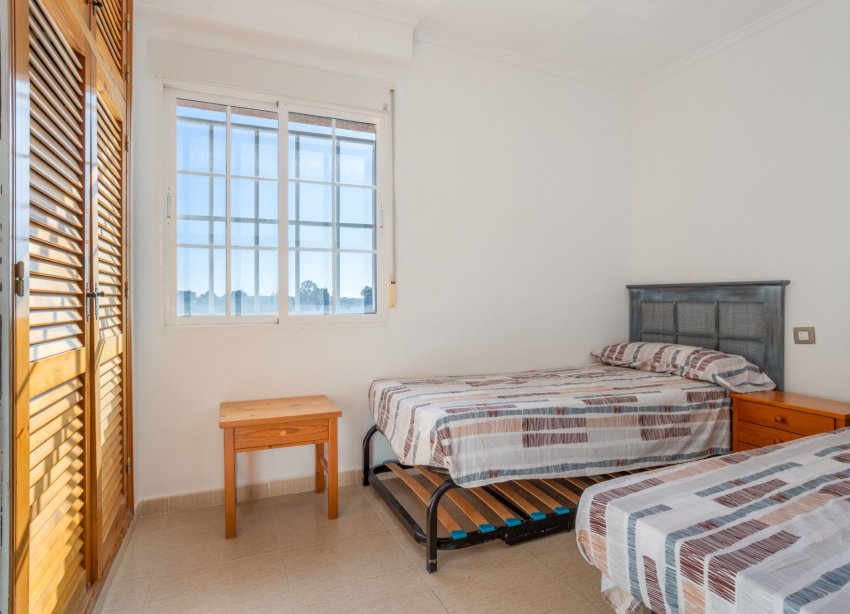 Reventa - Villa - Torrevieja - Urbanización San Luis