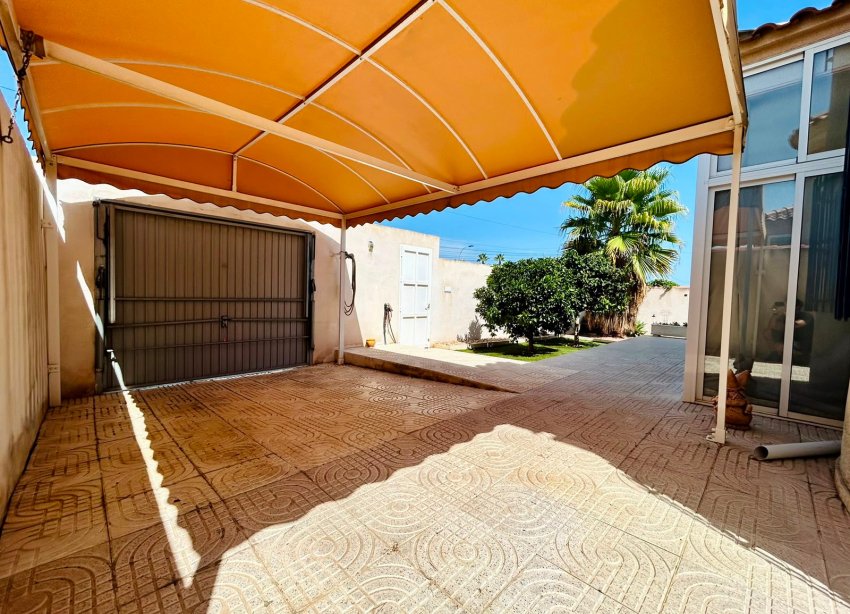 Reventa - - VILLA - Torrevieja - Urbanización San Luis