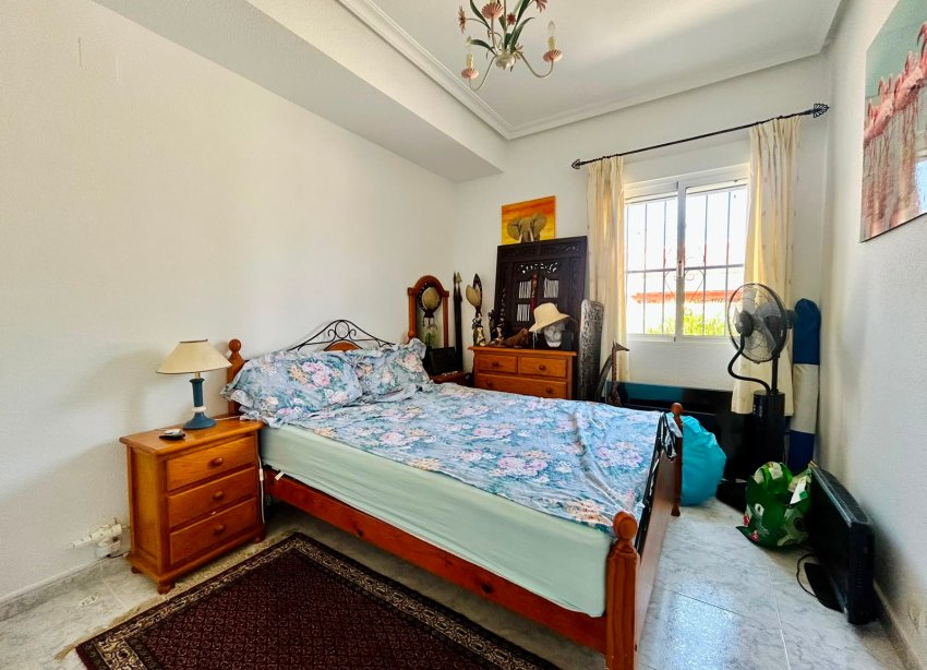 Reventa - - VILLA - Torrevieja - Urbanización San Luis