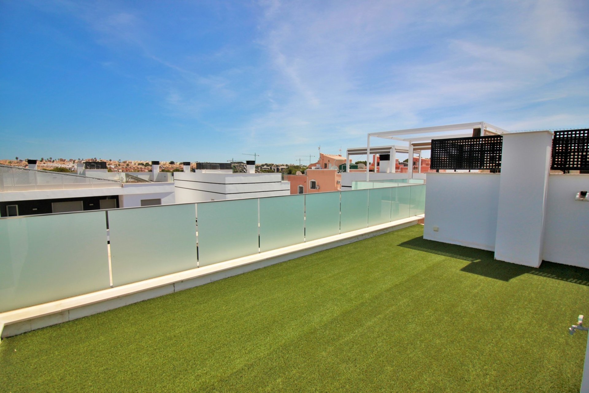 Reventa - Villa - Villamartin - Villamartín