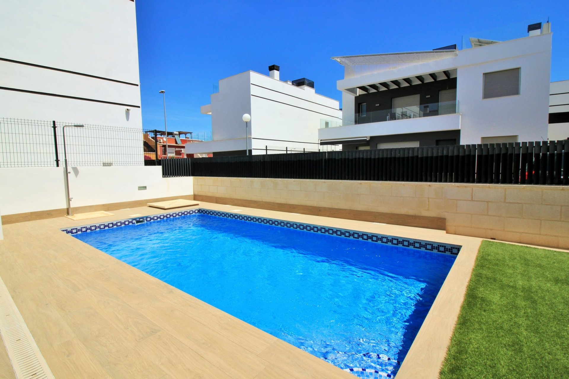 Reventa - Villa - Villamartin - Villamartín