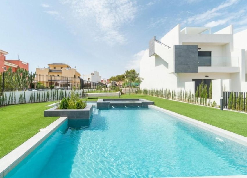 Rynek Pierwotny - Bungalow / Domek parterowy - Torrevieja
