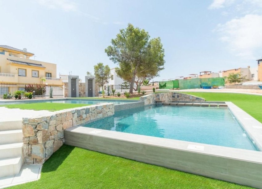 Rynek Pierwotny - Bungalow / Domek parterowy - Torrevieja