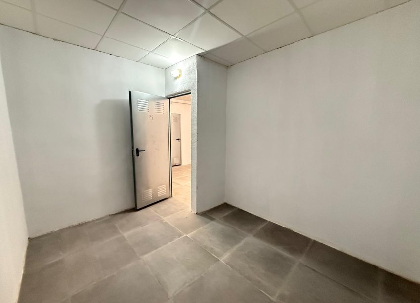 Rynek Pierwotny - Storeroom - Torrevieja - Playa del cura