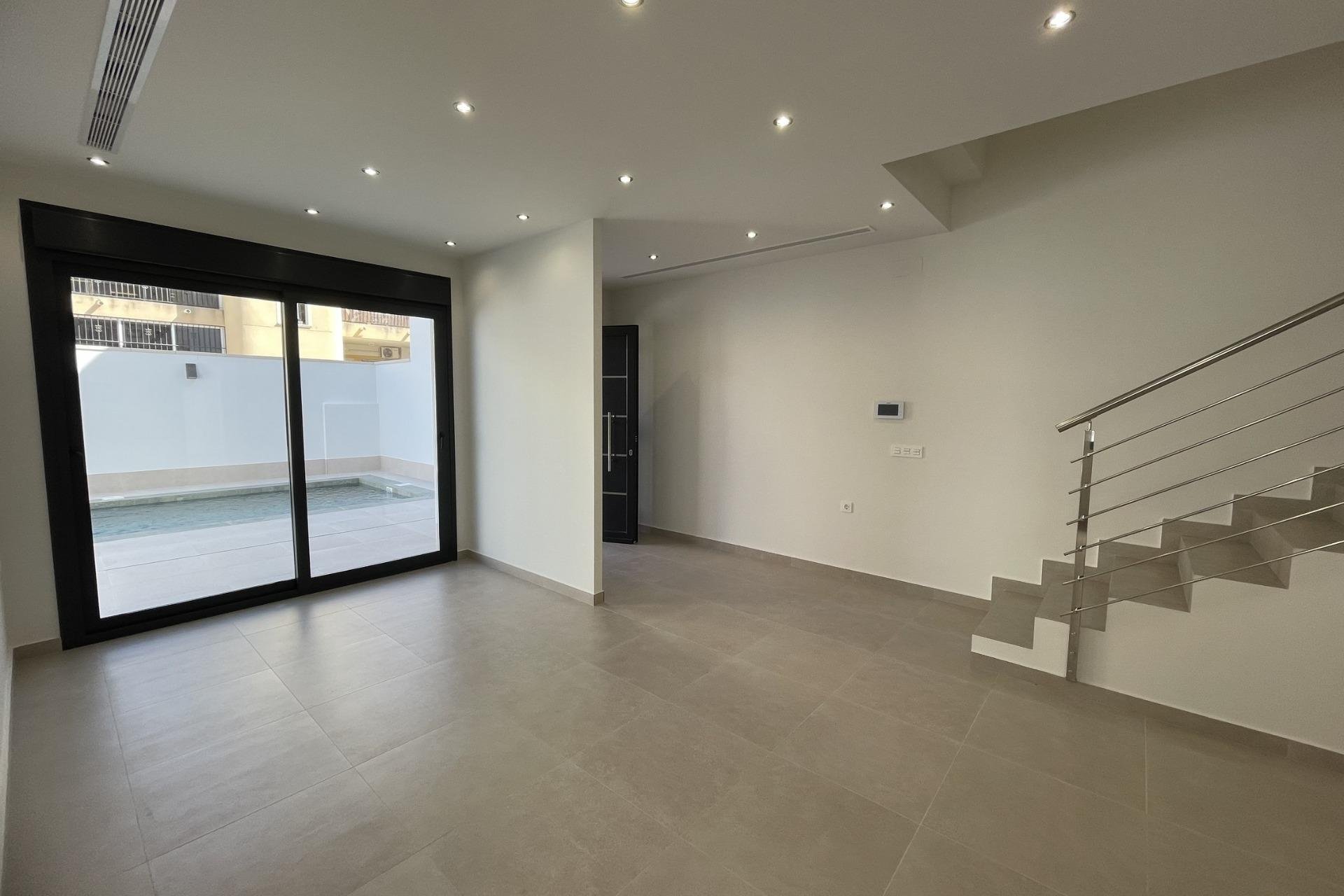 Rynek Pierwotny - Willa - Almoradí - Heredades