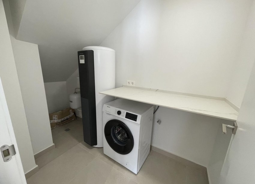 Rynek Pierwotny - Willa - Almoradí - Heredades